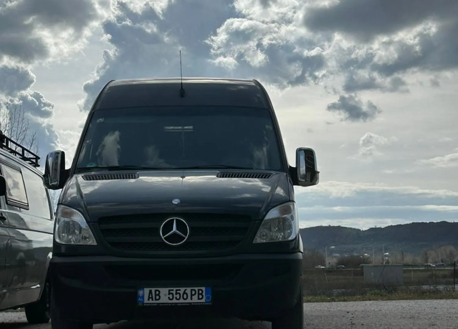 Rent Van Luxury Sprinter Polisi i Vogel Αλβανία
