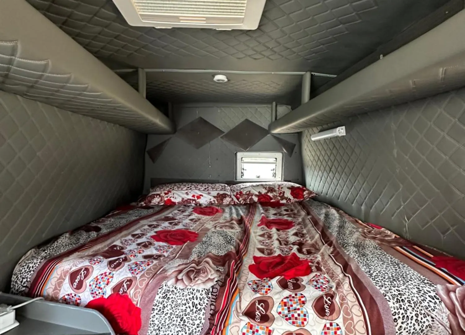 Rent Van Luxury Sprinter Polisi i Vogel 0*,  Αλβανία