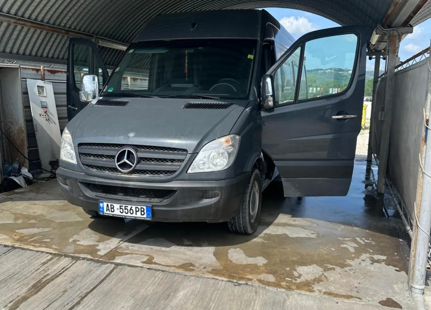 Κάμπινγκ Rent Van Luxury Sprinter Polisi i Vogel Αλβανία